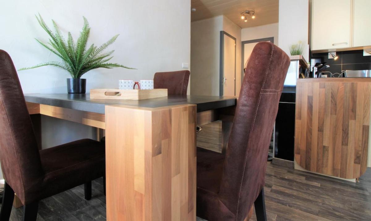 Brooklyn Proche De La Gare Apartment อานซี ภายนอก รูปภาพ