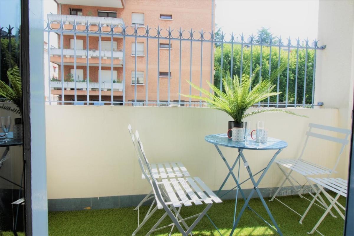 Brooklyn Proche De La Gare Apartment อานซี ภายนอก รูปภาพ